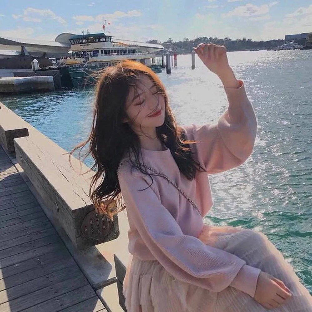 吴大观海报