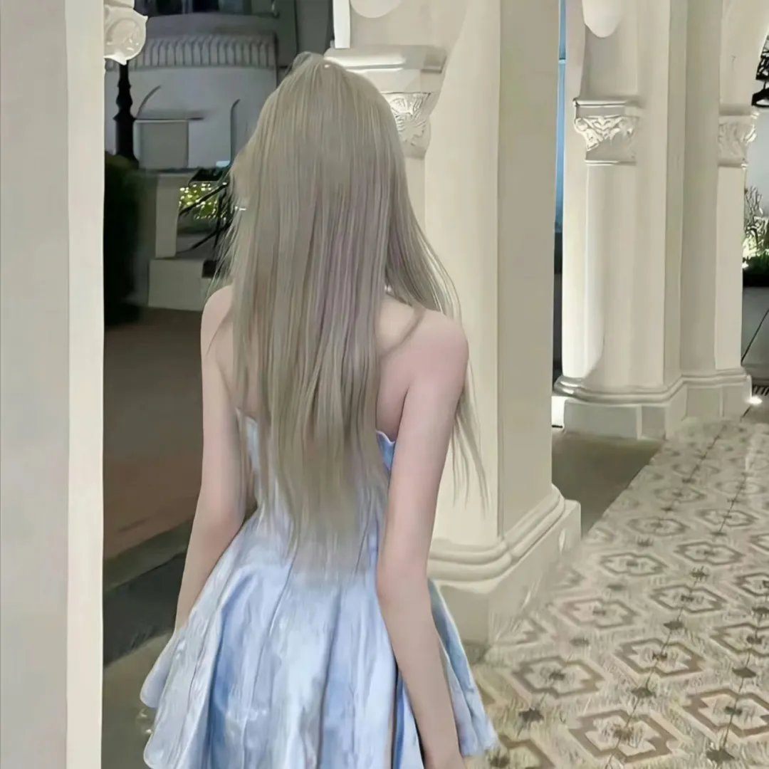 魔怔世界海报